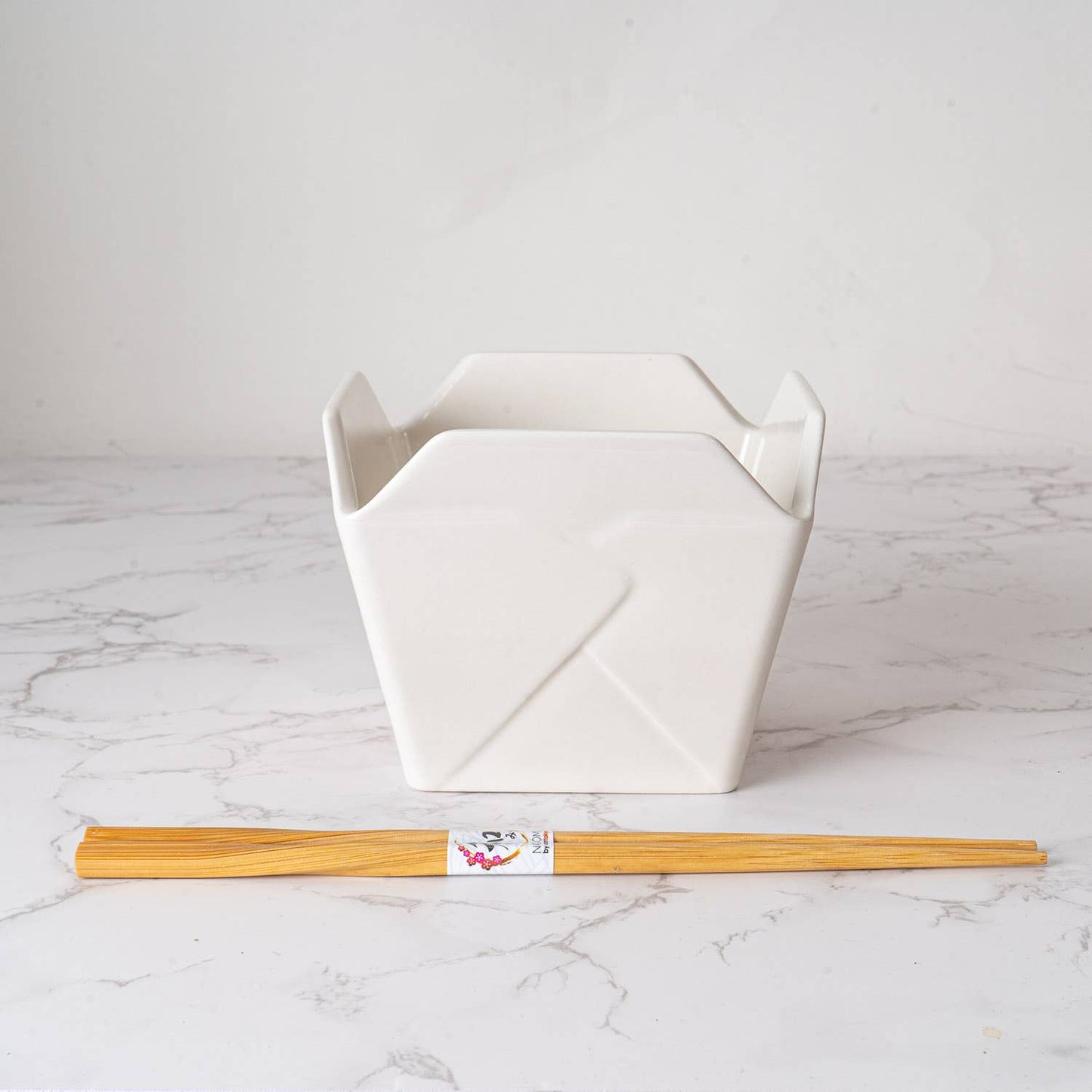 16oz 5"W x 4"H Takeout Box Serving Bowl With Chopsticks Pagoda