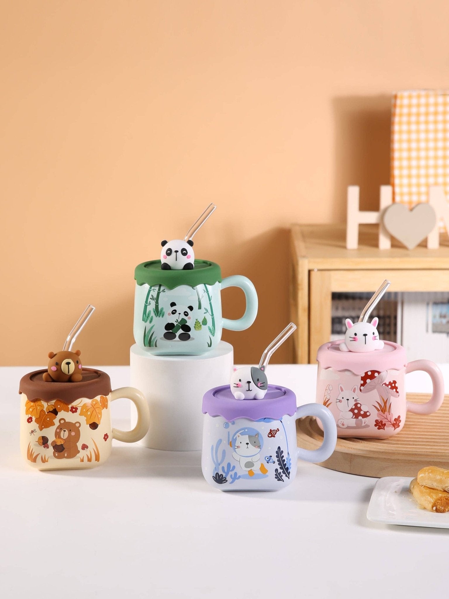 Cute Bear Mug With Lid and StrawtevanaaCute Bear Mug With Lid and Straw