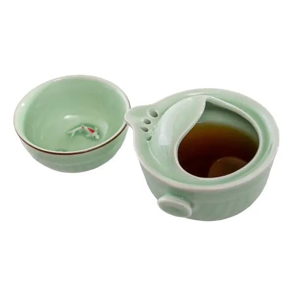 Koi Fish Kung Fu Tea SettevanaaKoi Fish Kung Fu Tea Set