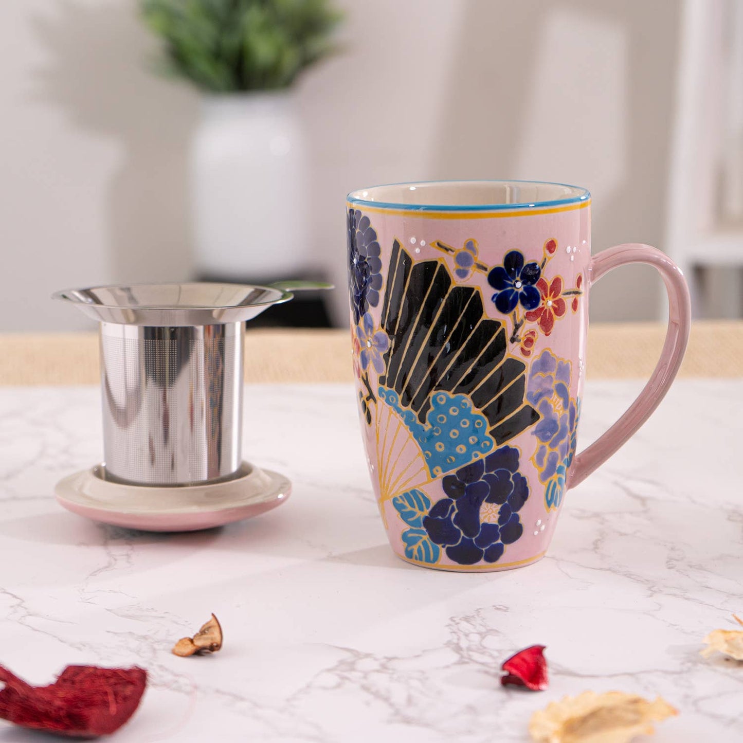 Porcelain Tea Mug with Infuser - Festival FantevanaaPorcelain Tea Mug with Infuser - Festival Fan