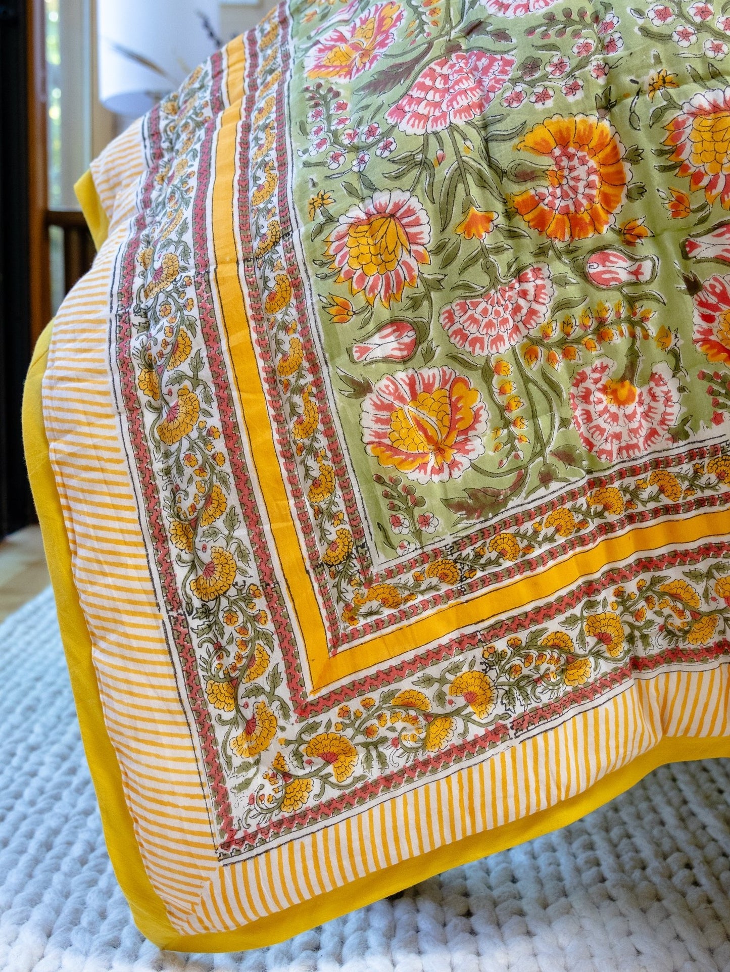 The Blooming Marigold QuilttevanaaThe Blooming Marigold Quilttevanaa