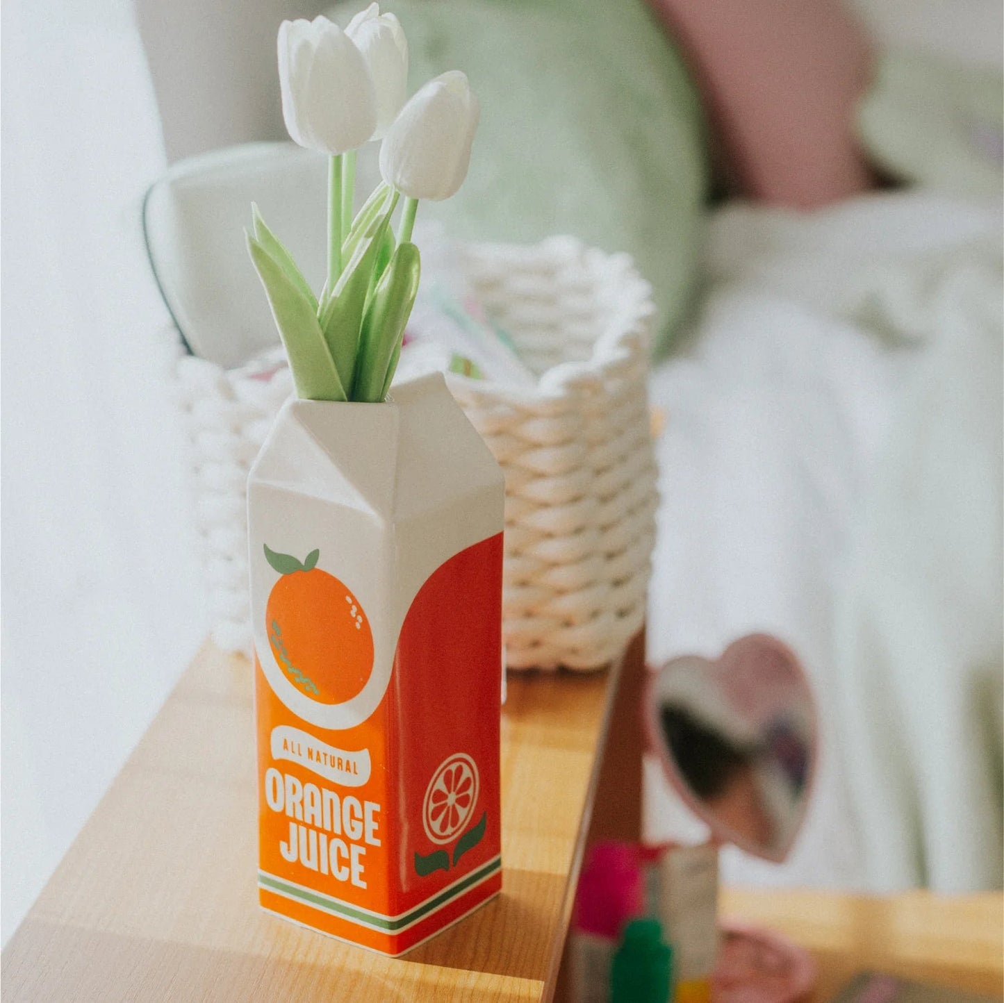 Vintage Orange Juice VasetevanaaVintage Orange Juice Vase
